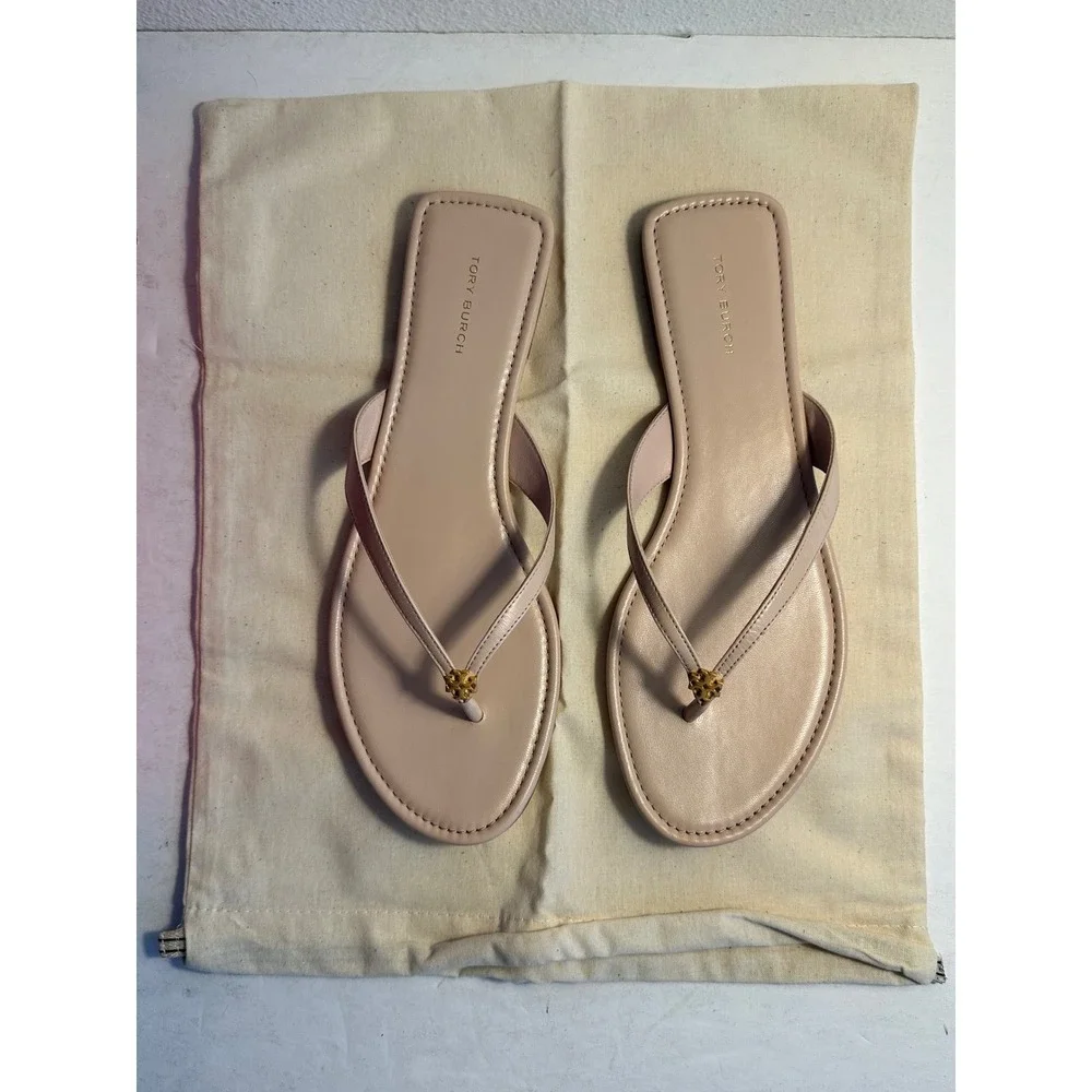 Tory Burch Classic Goat Leather Flip Flop Size 9.5 Shell Pink Logo Charm NEW